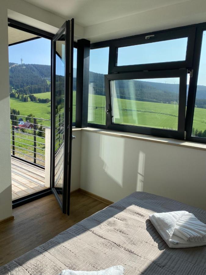 Apartment Enzian Loučná pod Klínovcem Exterior foto